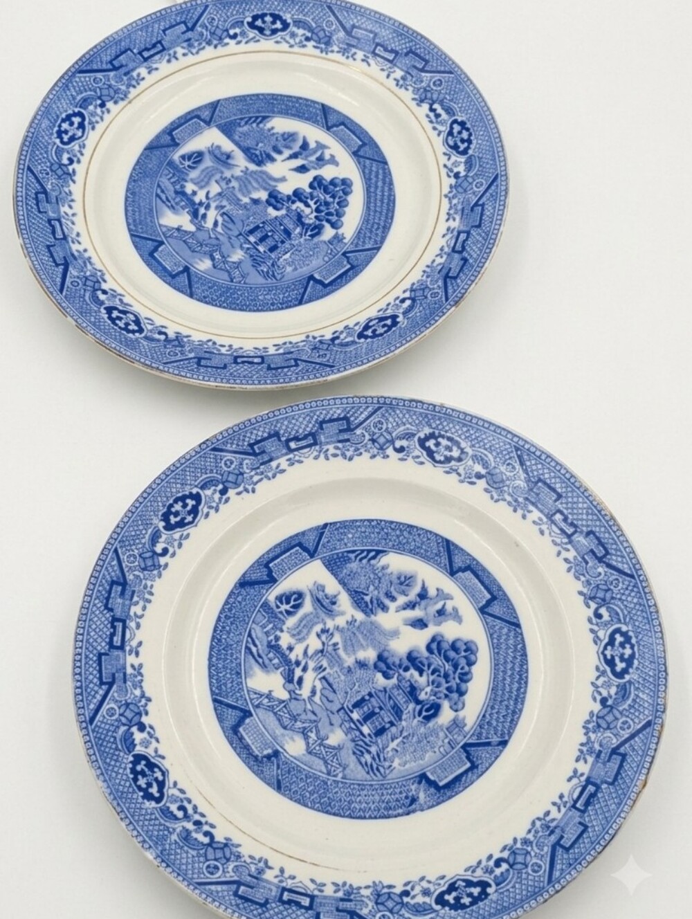 Mid Century Royal Grafton "Blue Willow" Fine Bone China Plates (Pair) Gold Gilt
